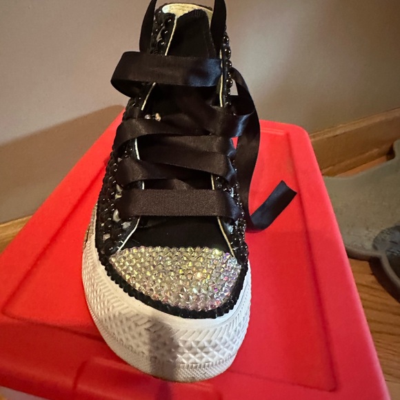 Custom bling converse woman’s 6/mens 4. - Picture 5 of 8